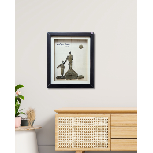 Daddy’s Little Girl Pebble Art Frame – Handmade Stone Family Decor by Bhartiye Crafts (#PB0001)